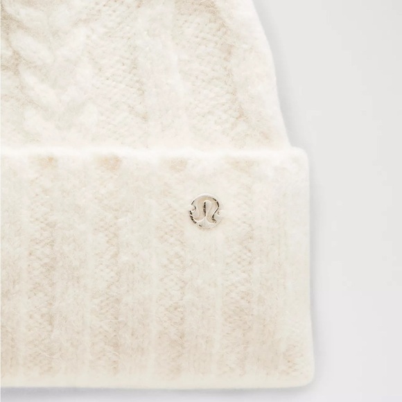 Lululemon Women\'s Alpaca Wool-Blend Cable-Knit Pom Beanie Light Ivory